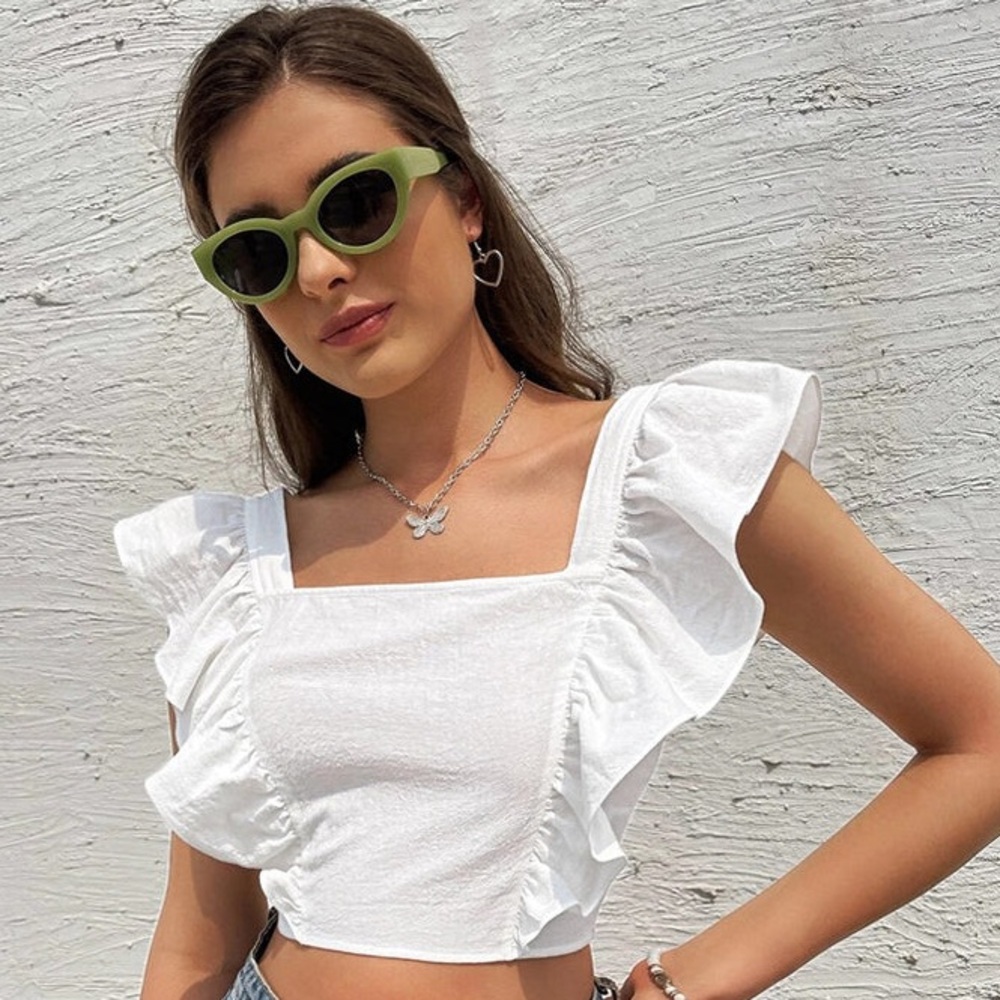Backless Ruffle Crop Top - Picture 3 of 9